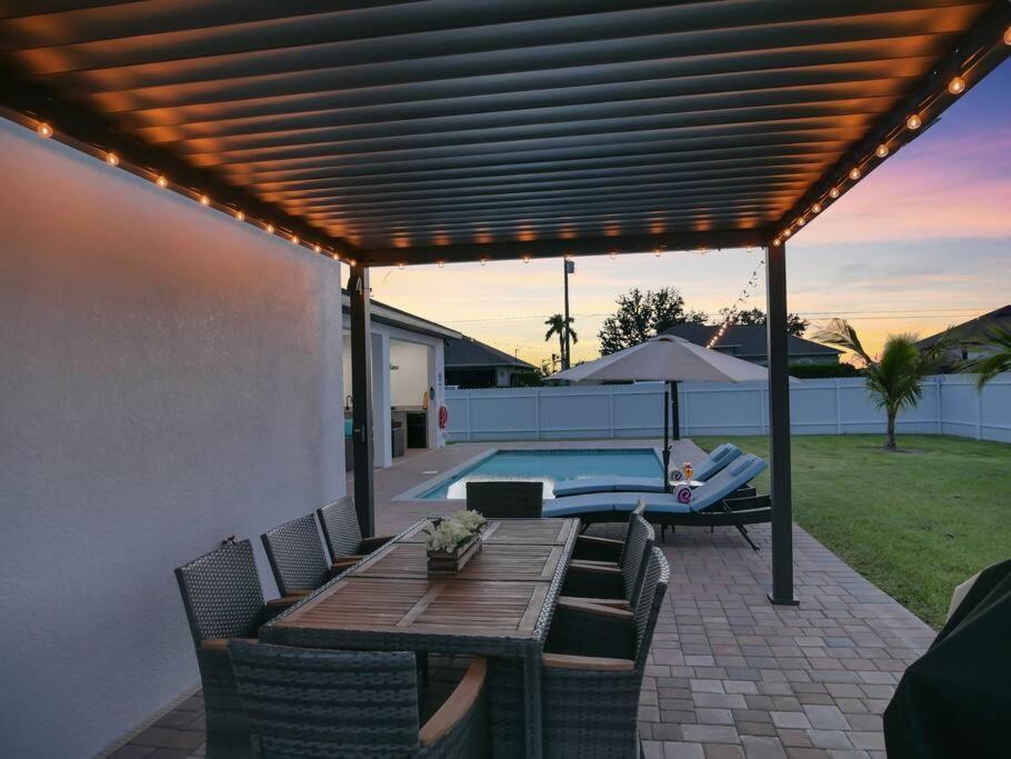 Casa Sevilla, Heated Pool, Sleeps 9, 4B3B 케이프코럴 외부 사진