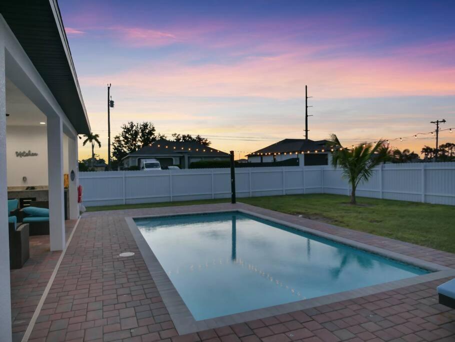 Casa Sevilla, Heated Pool, Sleeps 9, 4B3B 케이프코럴 외부 사진